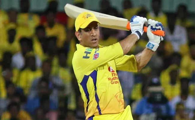 MS Dhoni Lights Up With Consecutive 5 Sixes A Head Of IPL 2020 - Sakshi