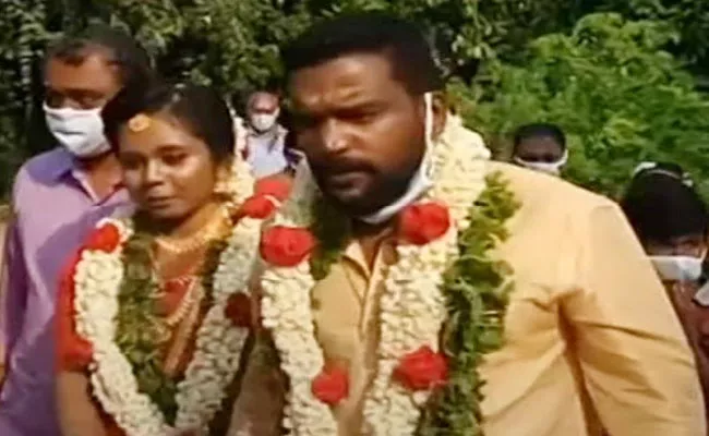 Actor Manikandan Got Married In Kochi Temple - Sakshi