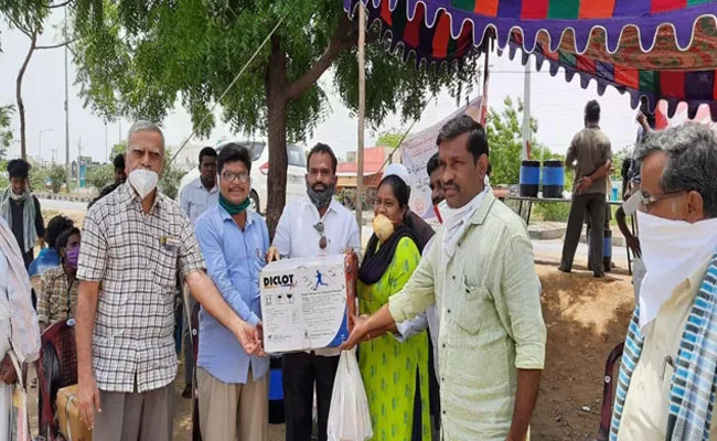 Leon Human Foundation Distributed Medical Kits To Migrants in Anantapur - Sakshi