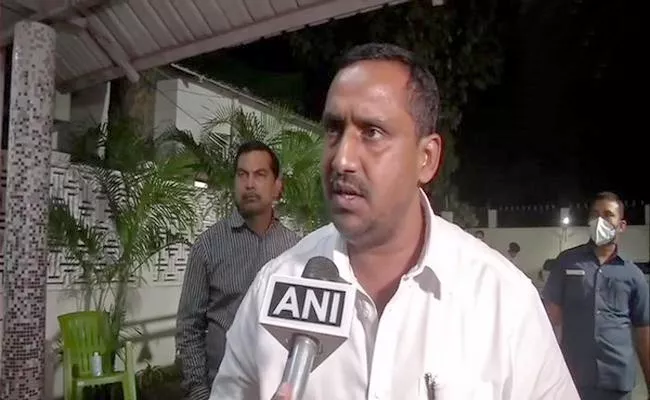 Health Minister Seeks Report After Man Found Alive Before Postmortem In Jharkhand - Sakshi