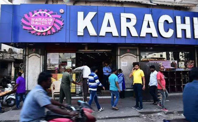 Cyber Criminals Cheating With Karachi Bakery Online Orders Hyderabad - Sakshi
