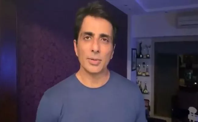 Sonusood Announce 3 Lakh Job Offer For Migrant Workers On His Birthday - Sakshi