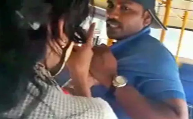 Young Woman Slapped Eve Teasing in KSRTC Bus Karnataka - Sakshi