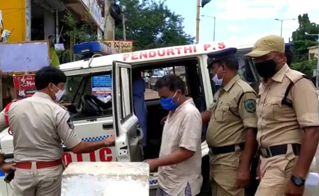 Three days police custody for Nuthan Naidu - Sakshi