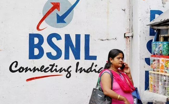 BSN plan to lay off 20k contract workers : union - Sakshi