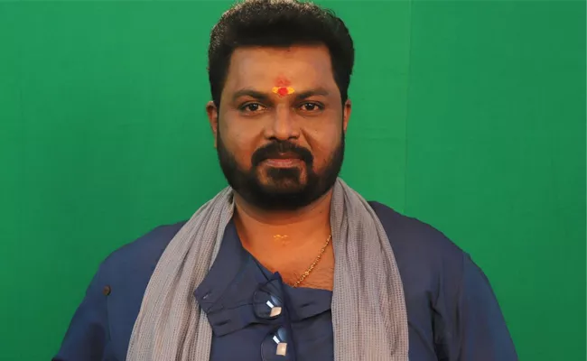 Bigg Boss 4 Telugu: Social Media Trolls On Surya Kiran Over His Angry - Sakshi