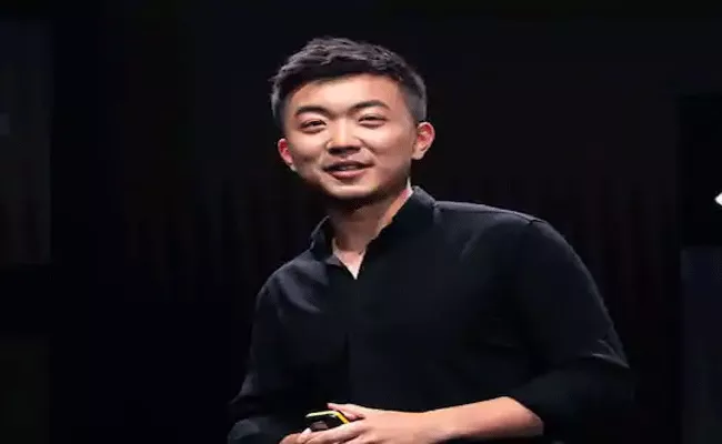 OnePlus Co-Founder Carl Pei May be Leaving the Company - Sakshi