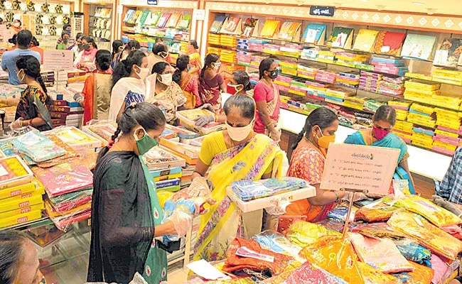 Survey On People Festive Shopping Purchases - Sakshi
