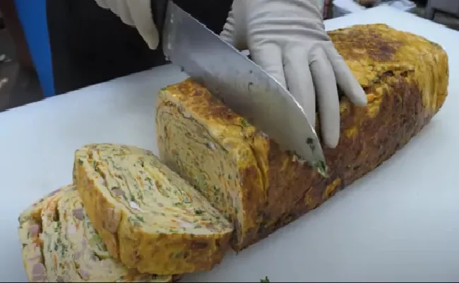 Giant Omelette Made With 60 Eggs Shocks The Internet - Sakshi