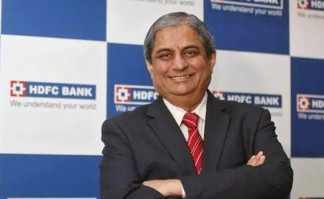 HDFC Bank MD Aditya Puri Gave Assurance To Employees Salary And Jobs - Sakshi