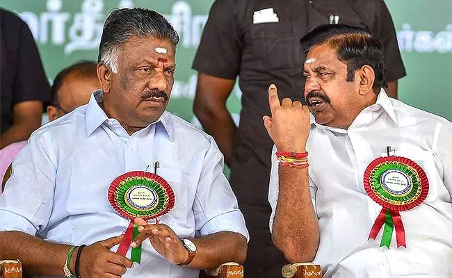 Tamil Nadu: Compromise Between Palanisamy And Panneerselvam - Sakshi