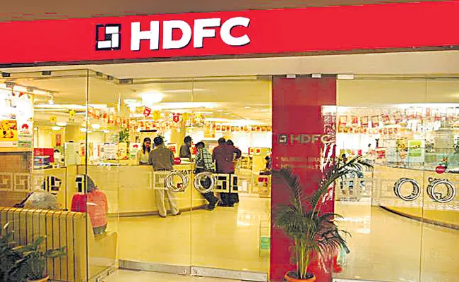 HDFC Q2 profit more than halves to Rs 4,600 cr - Sakshi
