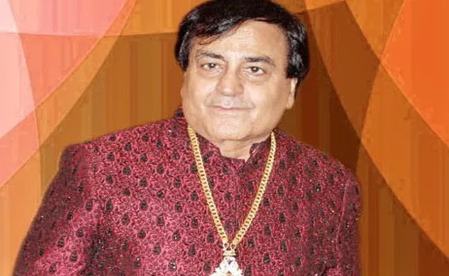 Bhajan Singer Narendra Chanchal Passed Away PM Tweets Condolences - Sakshi