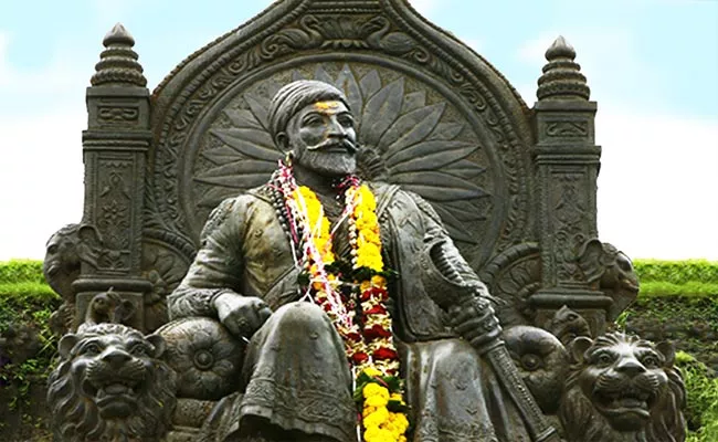 Karnataka Deputy CM Govind Says Shivaji Was Kannadiga - Sakshi
