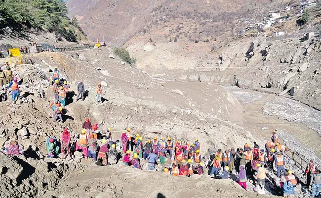 40 Dead Bodies Find Out In Uttarakhand Floods - Sakshi