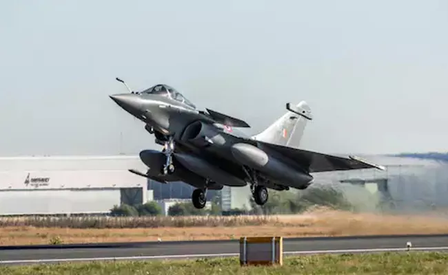 Three Rafale Fighter Jets To Land In India - Sakshi