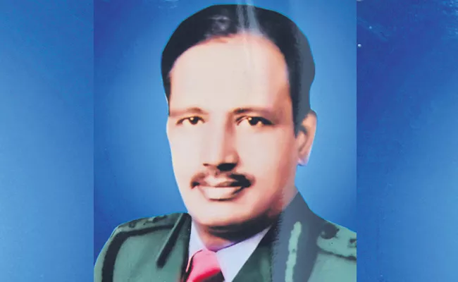 Retired Major General C Venugopal Passed Away Tirupati - Sakshi