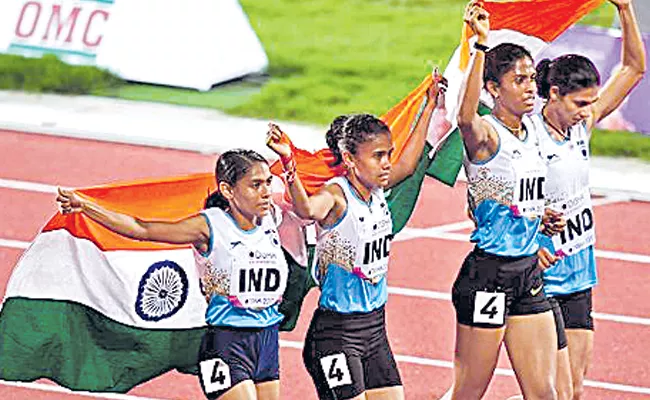 World Athletics 4x400m Indian Women Team Pulls Out Tourney - Sakshi