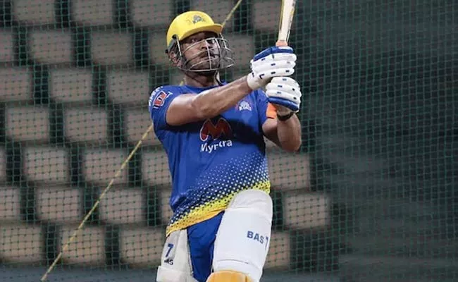 IPL 2021: MS Dhoni Turns Up The Heat In Nets - Sakshi