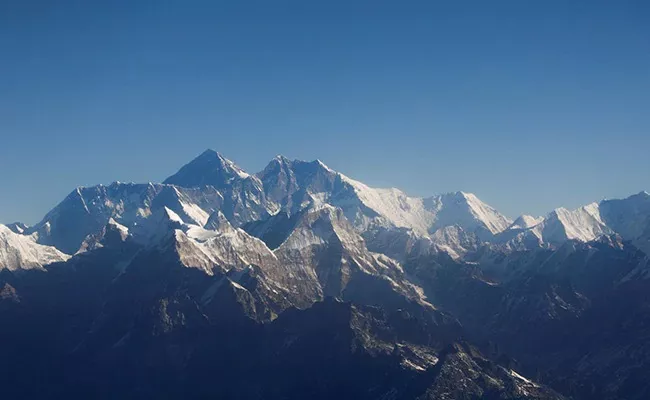 China to Set Up Covid Separation Line on Mount Everest - Sakshi