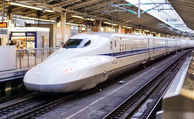 Japan Running Bullet Train Driver Takes Toilet Break - Sakshi