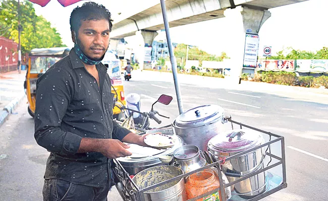 Lockdown Effect No Income For Mobile Tiffin Centres In Hyderabad - Sakshi