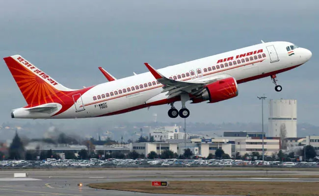 Canada Extends Flight Ban From India - Sakshi