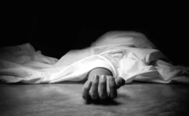 Husband Kills Wife In Hyderabad - Sakshi