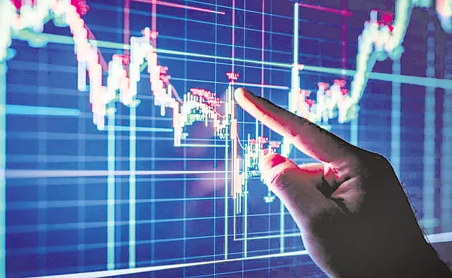 Sensex falls 85 points, Nifty closes flat and rupee falls - Sakshi
