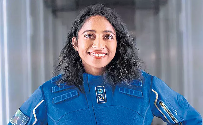 Indian-origin aeronautical engineer Sirisha Bandla set to fly To Space - Sakshi