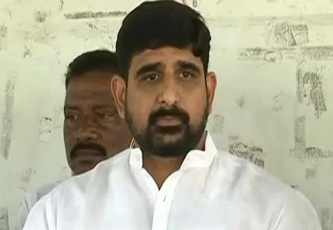 TPCC Disciplinary Committee Issued Show Cause Notice To Kaushik Reddy - Sakshi