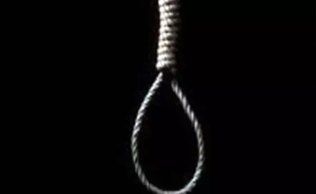 Punjab: Dalit man hangs himself in Punjab village - Sakshi