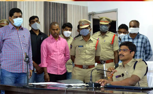 Police Arrested Five Gang Members In Connection With The Intimidation Case In AP - Sakshi