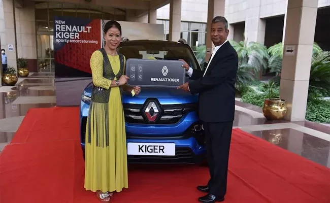 Renault India Honors Tokyo Olympics 2020 Flagbearer Mary Kom Gifts SUV - Sakshi