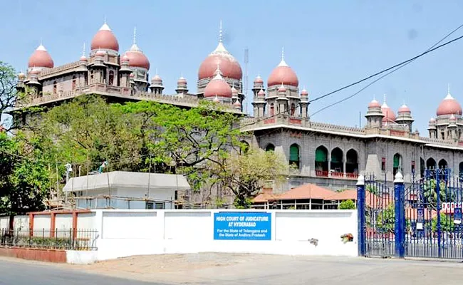 Telangana High Court Probe On Ganesh Immersion In Hussain Sagar - Sakshi