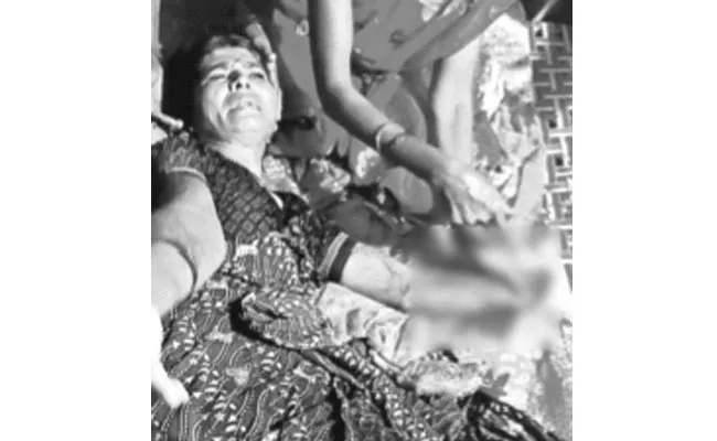 Man Cuts Off His Wife Legs And Arms In YSR District - Sakshi