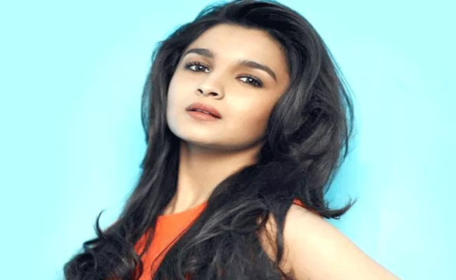 Alia Bhatt to play the female lead in Jr NTR Next - Sakshi