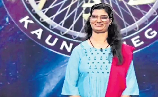 Himani Bundela becomes the first crorepati winner of this season - Sakshi