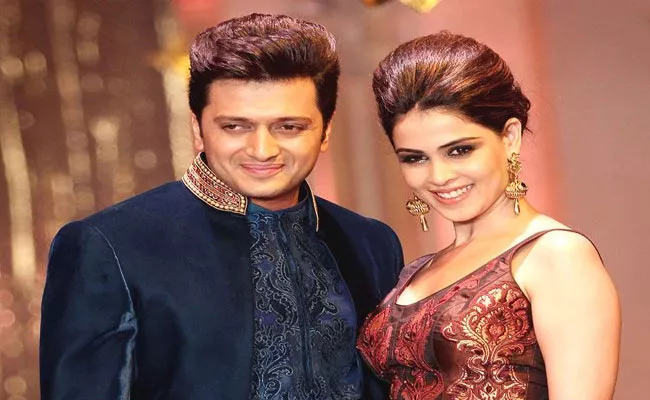 Heres why Genelia looked angry when Riteish kissed Preity Zintas Hands - Sakshi