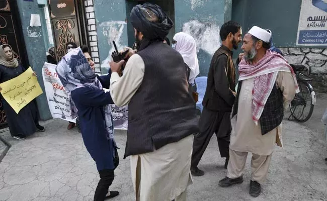 Afghanistan: Taliban Fire Shots Disperse Women Protesters Kabul - Sakshi