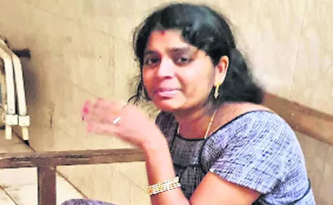 Mother Assassinated Her Own Two Children Rajahmundry - Sakshi