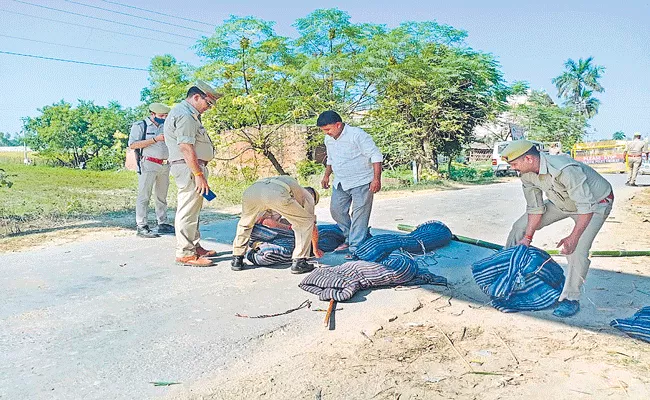 Ashish Mishra, 3 others taken to recreate crime scene - Sakshi