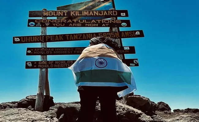 Nivetha Thomas Makes It To Mount Kilimanjaro Photo Goes Viral - Sakshi
