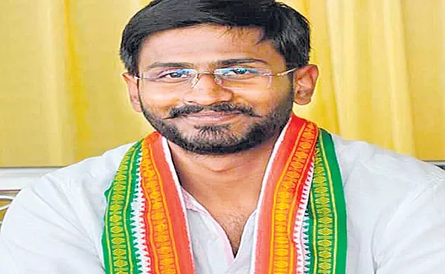 Telangana: Balmuri Venkat Is Congress Candidate For Huzurabad By Poll - Sakshi