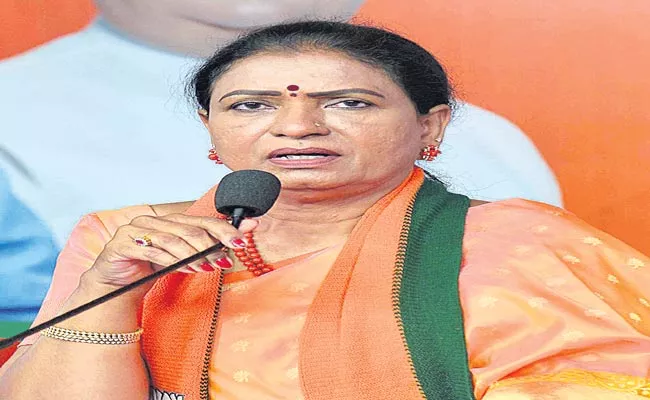 Telangana: BJP Leader DK Aruna Comments On CM KCR - Sakshi