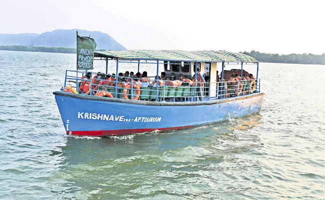 Tourism department is preparing to resume boat travel in Krishna and Godavari rivers - Sakshi