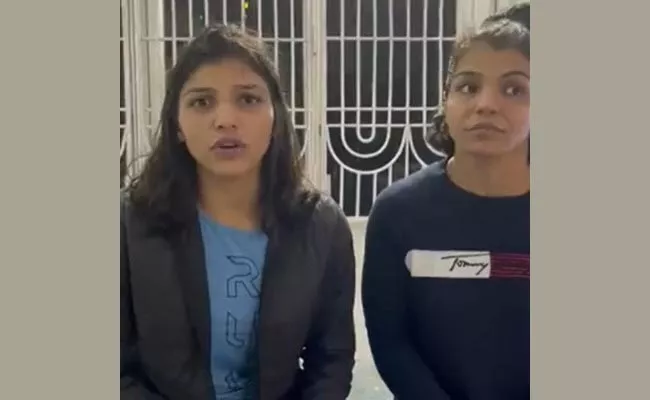 Nisha Dahiya Says Iam Fine Refused Her Death Reports - Sakshi