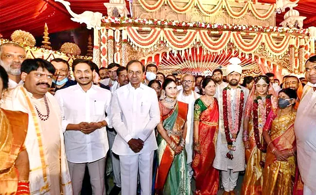 AP CM YS Jagan Attends TS Speaker Pocharam Grand Daughter Marriage - Sakshi