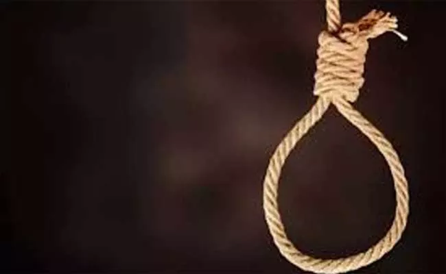 Tamil Nadu Mathematics Teacher Hanged After Class XII Girl Student Suicide - Sakshi