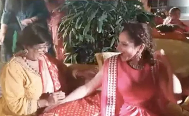 Ankita Lokhande and Vicky Jain Mehendi Ceremony Photos Goes Viral - Sakshi